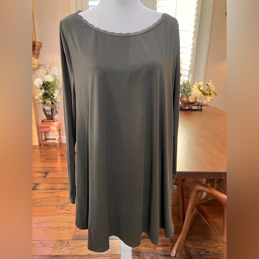 Lane Bryant Olive Green Stretch Tunic Top 18/20 Long Sleeve Scoop Lace Trim